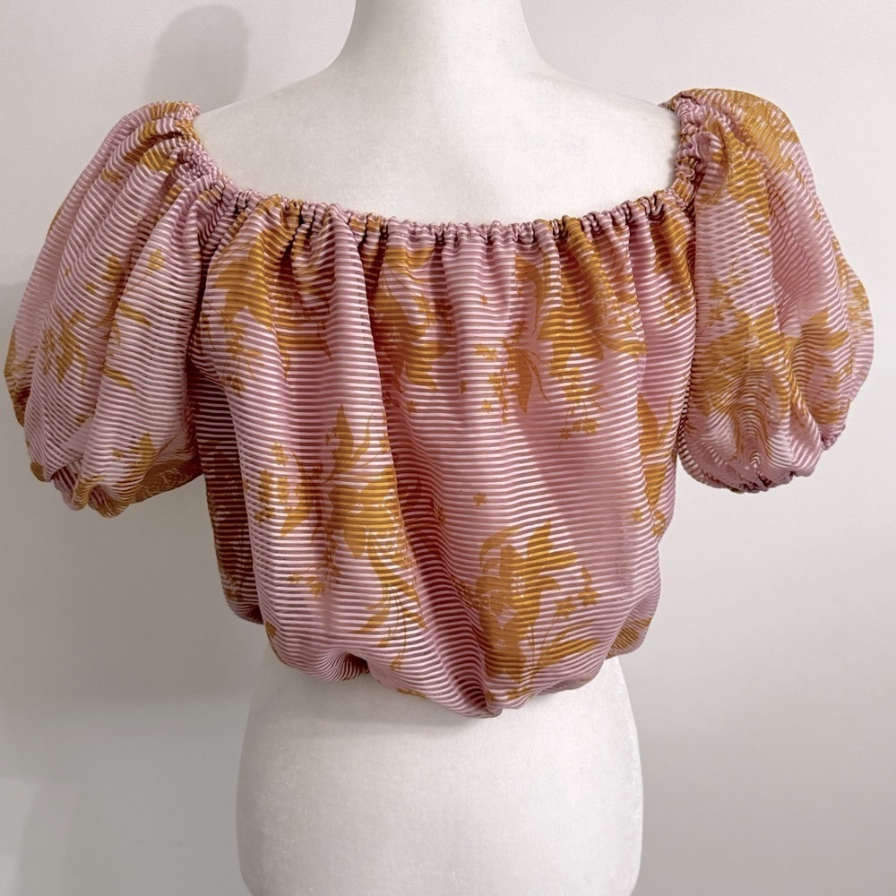 Keepsake Stand Tall Top in Blush Stencil Floral size medium - Picture 4 of 16